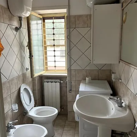 A Due Passi Dal Mare فورميا